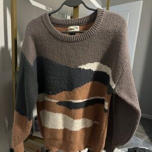 Universal Thread Crew Neck Sweater Brown Black Abstract Design